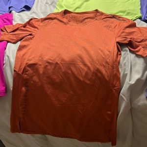 Lululemon shirt size small